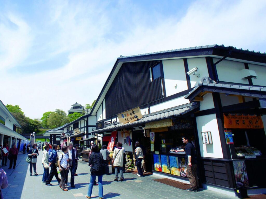 Shops along the Sakuranokoji street at Josaien