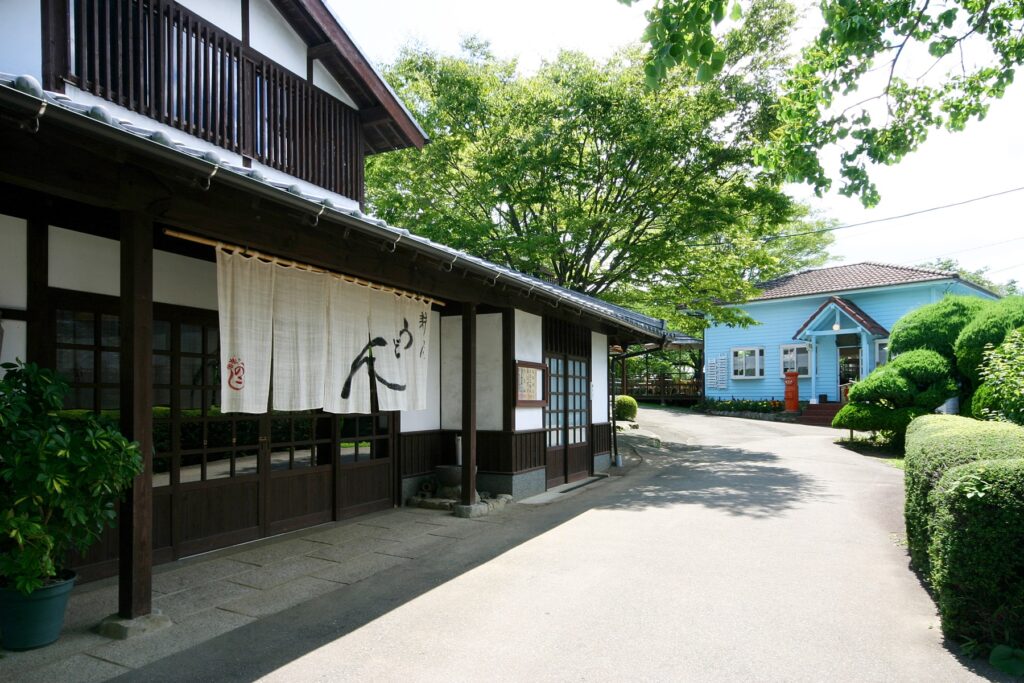 福岡市西区・のこのしまアイランドパーク。船で渡る半日、入園料とフェリー代の合計を確認 園内(思ひ出通りのレトロな街並み)