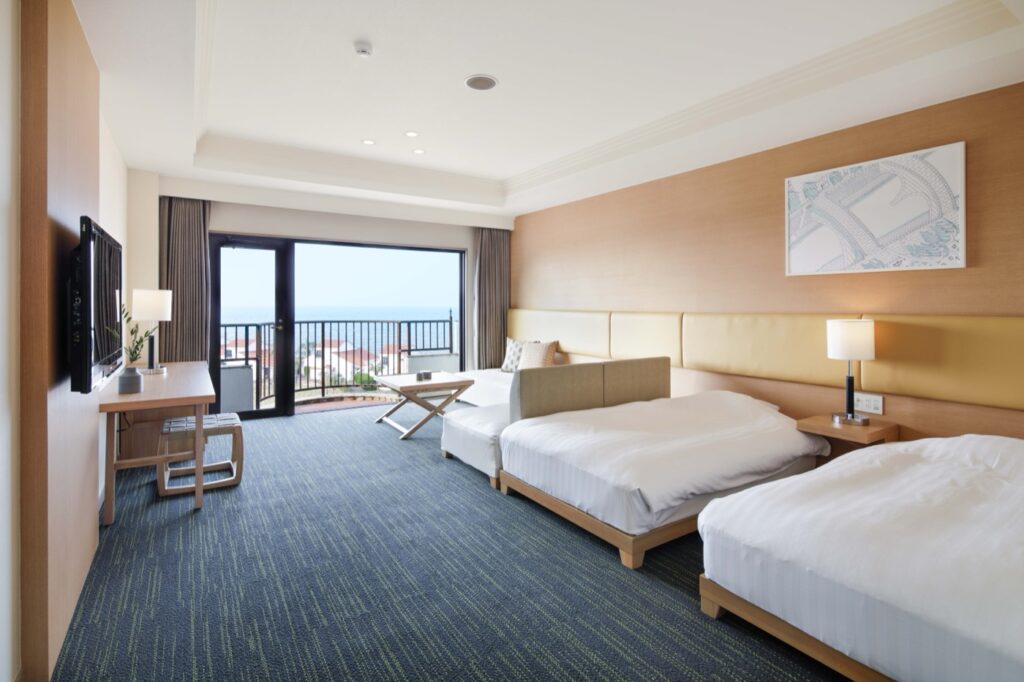 i+Land nagasaki（伊王島）。1年中水着で入れるスパテーマパーク、宿泊者は無料 KAZE HOTEL の客室