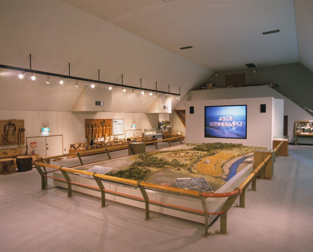 博多区の板付遺跡弥生館。入館無料で弥生のムラ 弥生館・内部