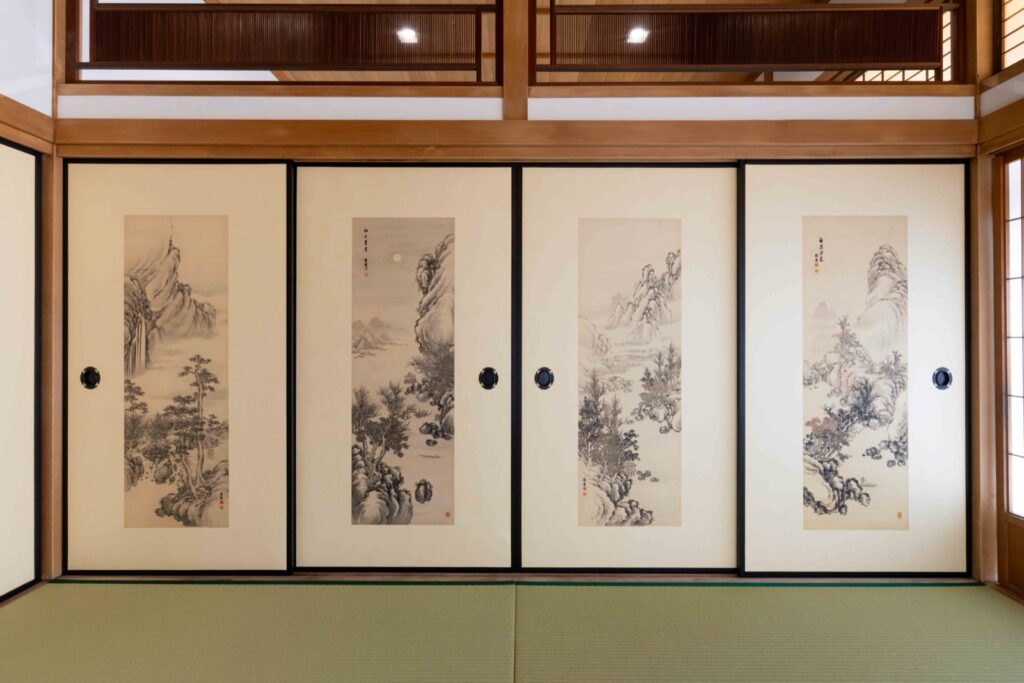 Suitou Bettaku in Kashima, Saga: a whole-house rental with painted sliding doors, sleeps up to 6 adults Fusuma painting of a landscape