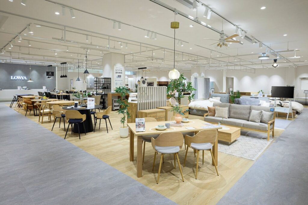 LOWYA キャナルシティ博多店