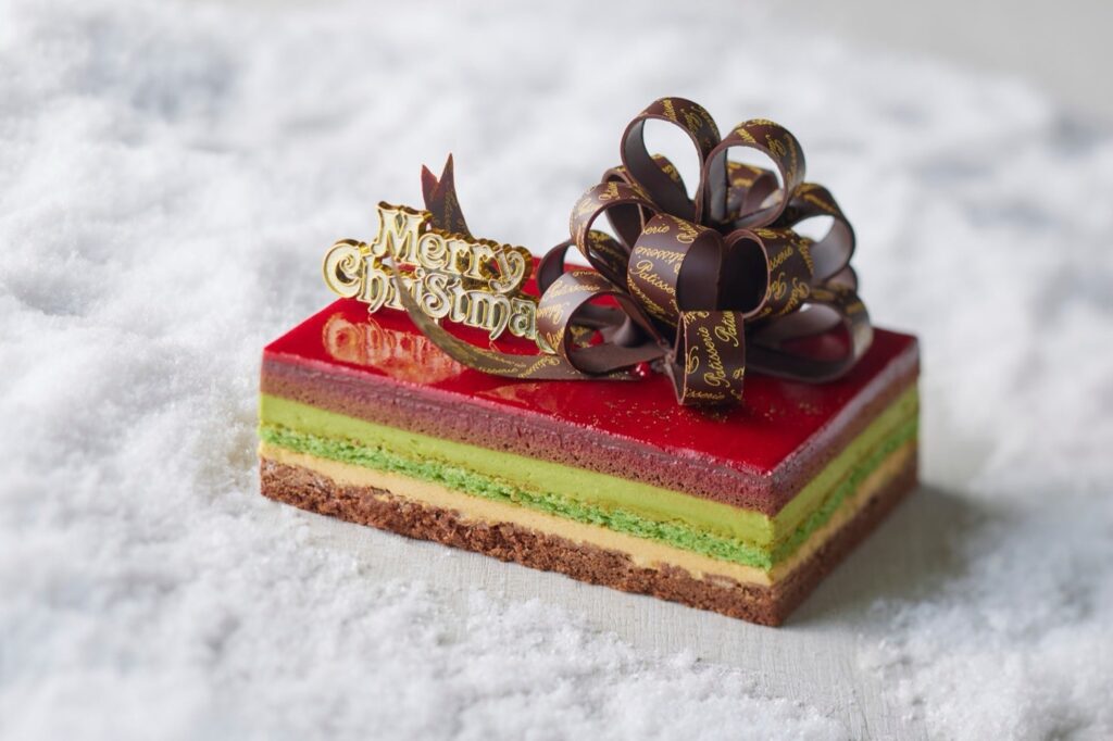福岡のクリスマスケーキ予約2026。価格とホテル・百貨店の受付日 新作「キャドー ドゥ ノエル」