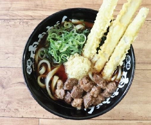 春吉の肉肉うどん 中洲店。24時を過ぎてから食べる、金土は翌3時までの営業と火曜定休 肉肉うどん