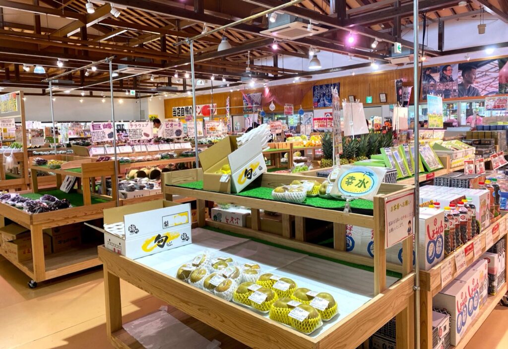 熊本県の道の駅20駅。営業時間・休みと温泉のある駅を比べる 直売所の売場