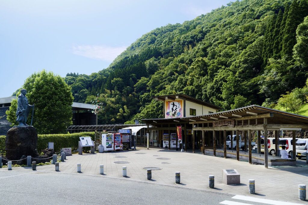 熊本県の道の駅20駅。営業時間・休みと温泉のある駅を比べる 道の駅美里の外観