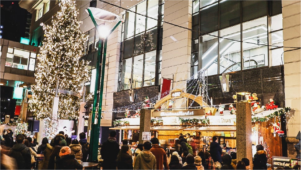 福岡のクリスマスマーケット2026。博多駅前は11月7日から、入場無料 パサージュ広場の会場(過去の開催)